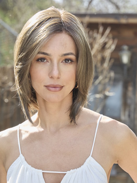 Findley by Amore - Regal Wigs