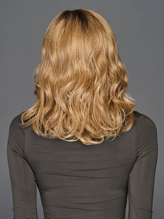 14In Top Billing Wavy by Raquel Welch - Regal Wigs